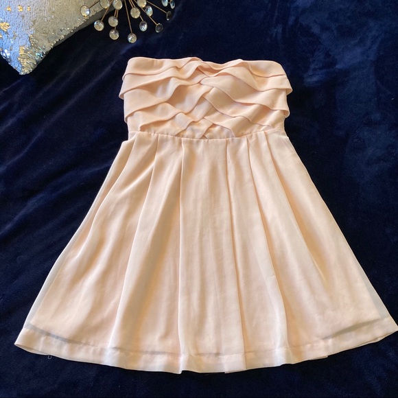 ⚠️👑PRINCESSELLIE1👑⚠️ |ADRIENNE VITTADINI Dress/0 - Picture 9 of 9